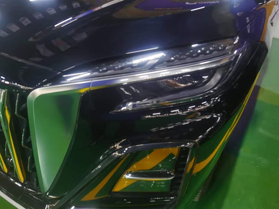 HongQi HS3 PHEV 2024 #6 HongQi HS3 PHEV 2024 car image #6