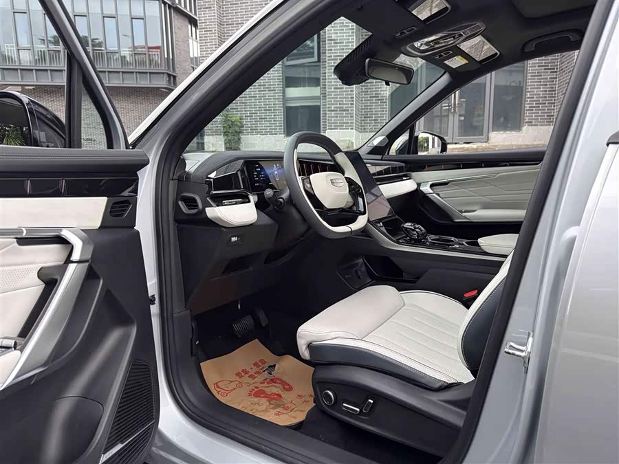 GEELY Boyue L 2023 car image #6