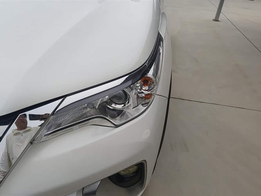 Toyota Fortuner 2019 car image #6