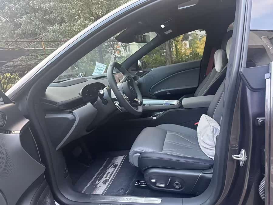 极氪 极氪007GT 2025 汽车图片 #6