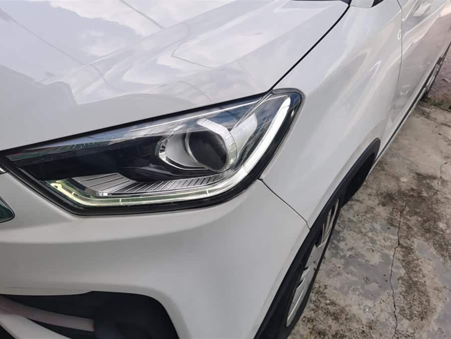 哪吒汽车 哪吒N01 2019 #6 哪吒汽车 哪吒N01 2019 汽车图片 #6