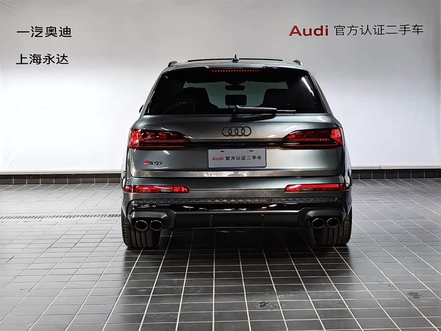 Audi SQ7 2024 car image #6