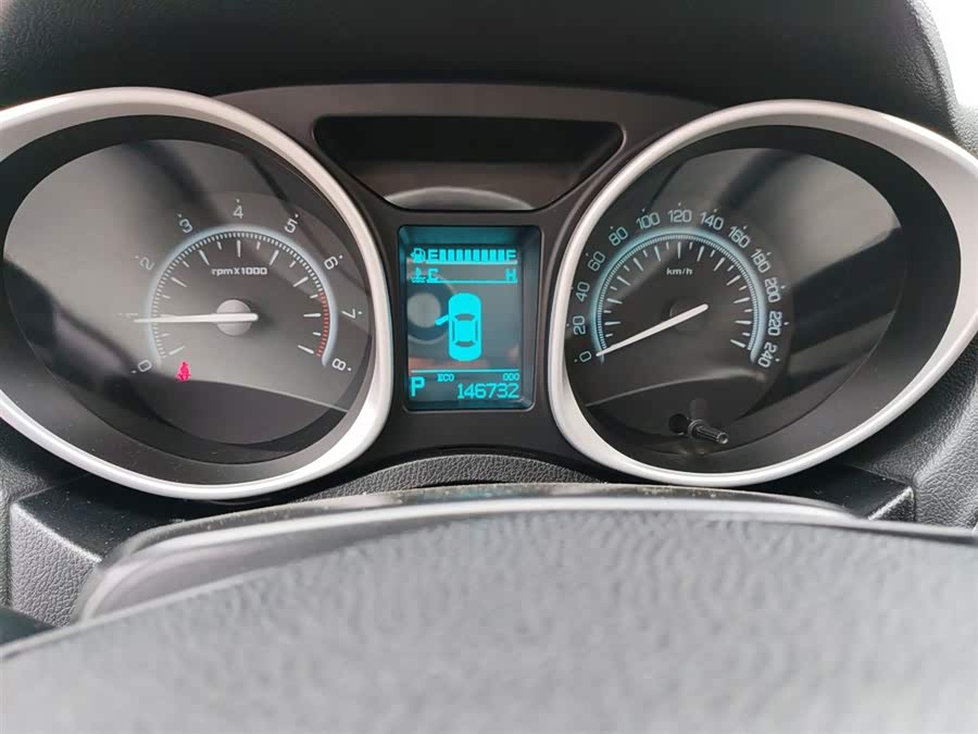 GAC Trumpchi GS5 Super 2015 #6 GAC Trumpchi GS5 Super 2015 car image #6