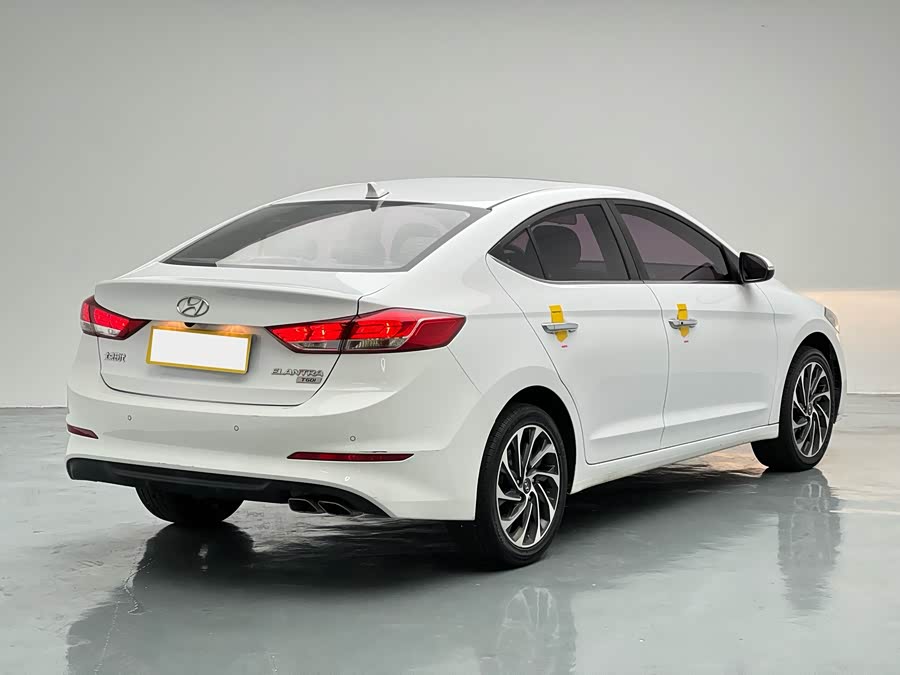Hyundai C3R 2020 car image #6