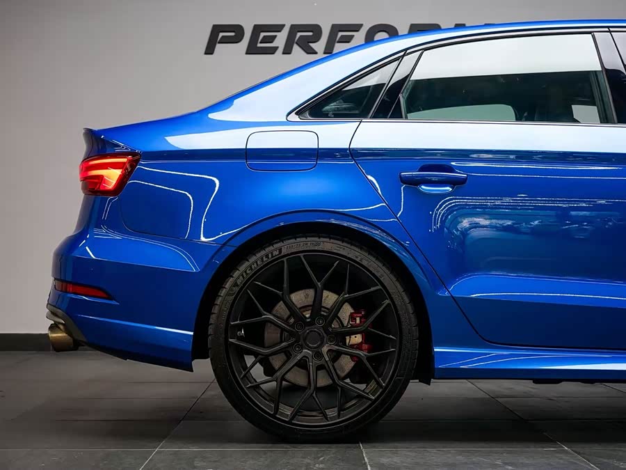 Audi S3 2019 изображение автомобиля #6