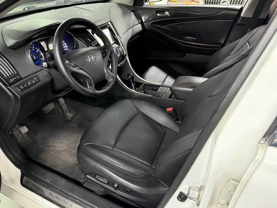 Hyundai Sonata 2013 car image #6