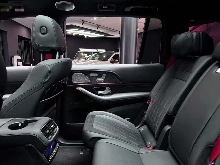 Mercedes-Benz GLS AMG car image #6