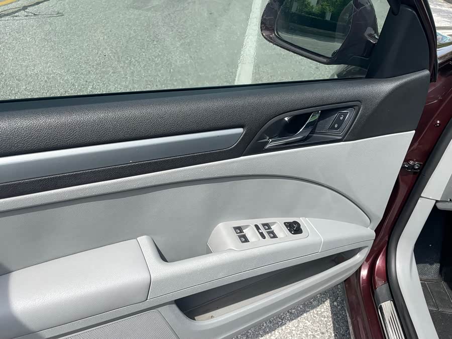 Skoda Superb 2009 car image #6