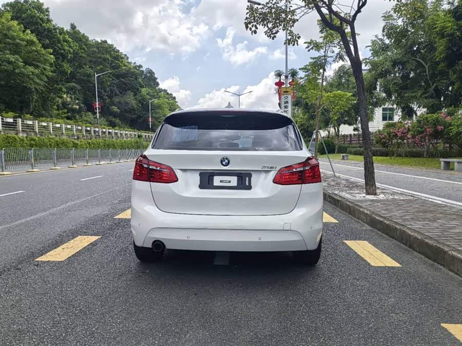 BMW 2 Series Tourer (Imported) 2015 #6 BMW 2 Series Tourer (Imported) 2015 car image #6