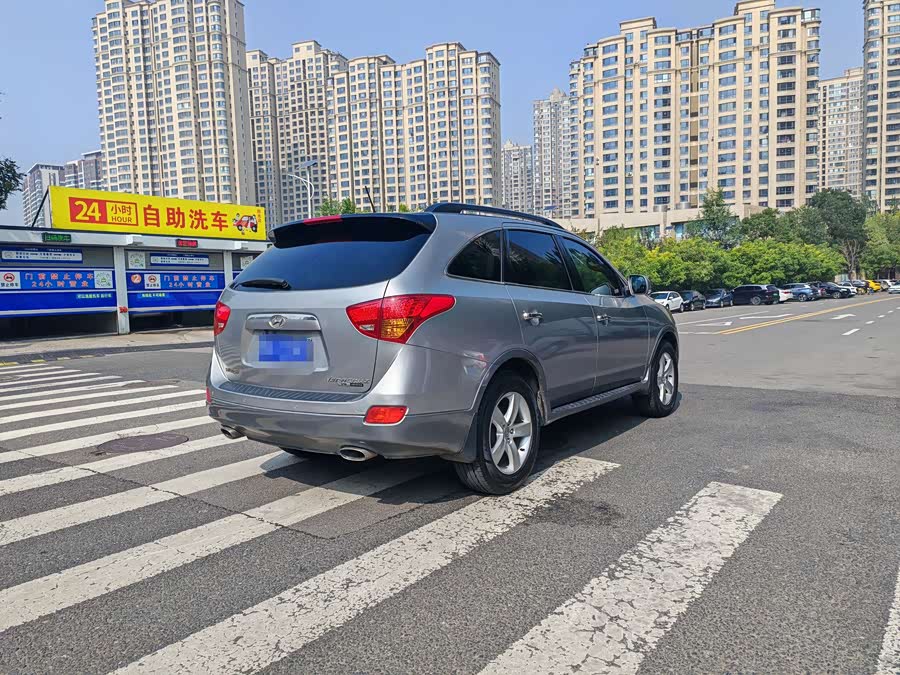 Hyundai Veracruz 2010 صورة سيارة #6