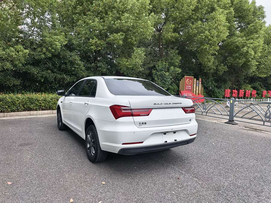 BYD Qin New Energy 2023 car image #6