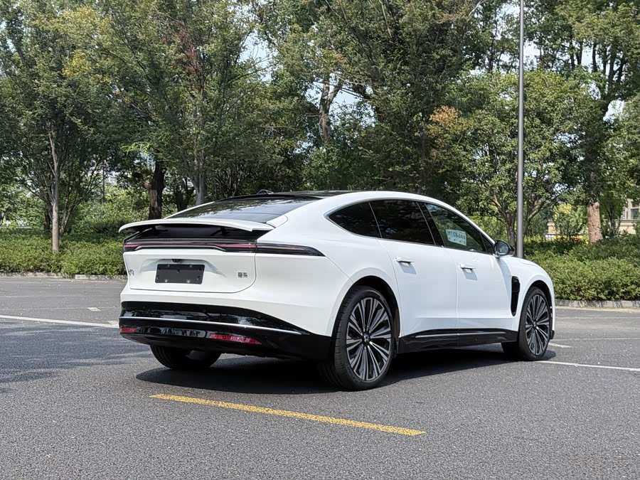 蔚来 蔚来ET9 2024 汽车图片 #6