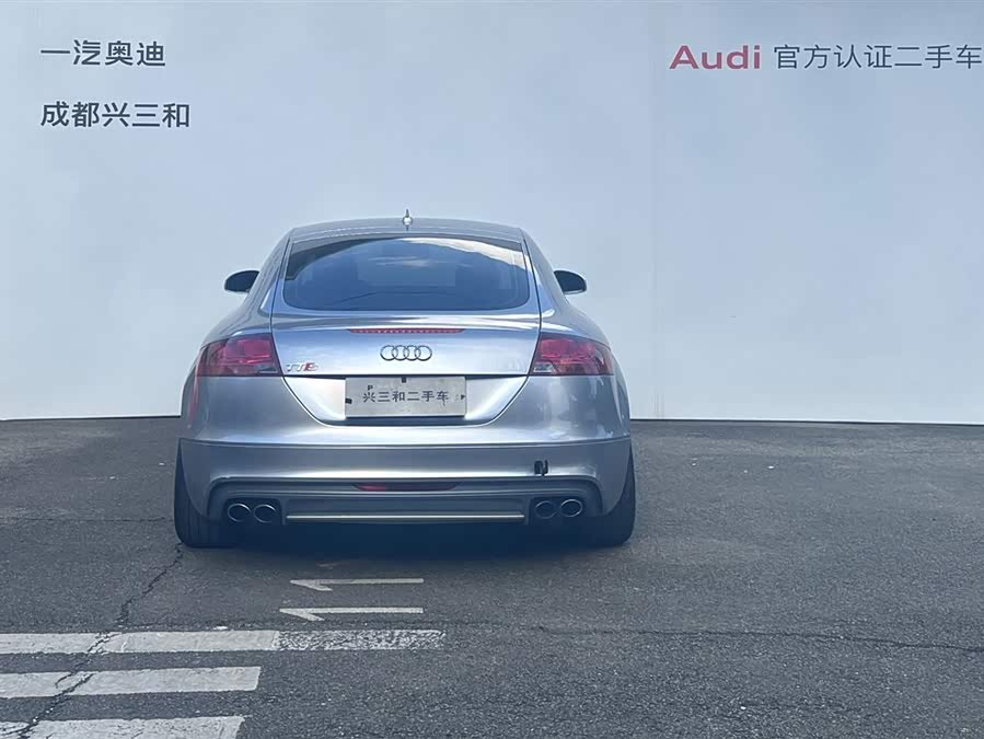 Audi TTS 2011 car image #6