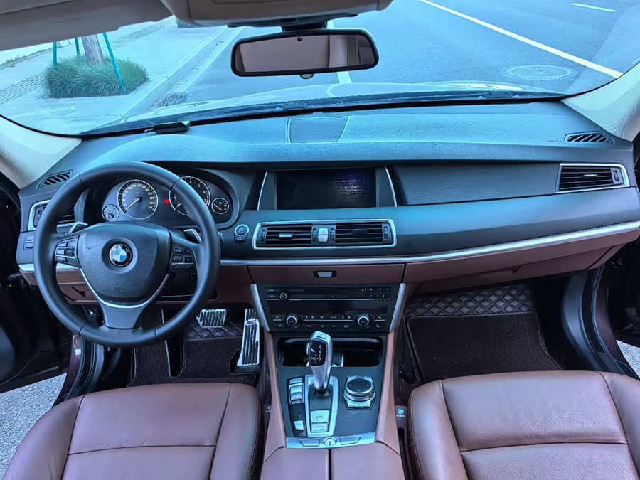 BMW 5 Series GT 2015 #6 BMW 5 Series GT 2015 immagine di auto #6