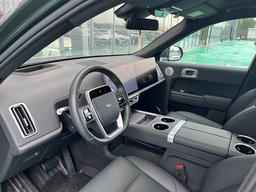 Li L8 2024 изображение автомобиля #6