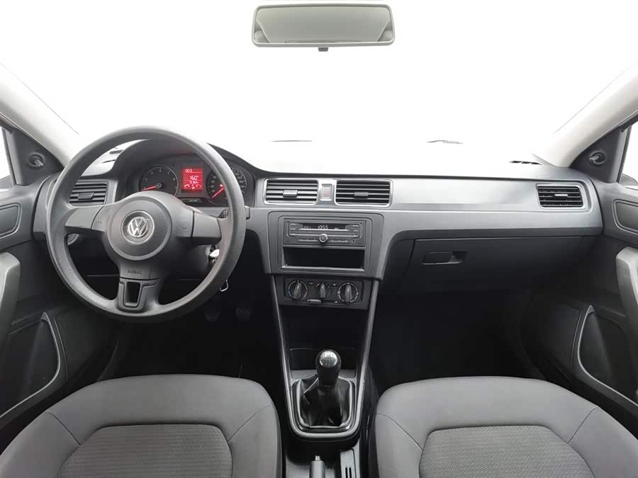 Volkswagen Santana 2013 car image #6