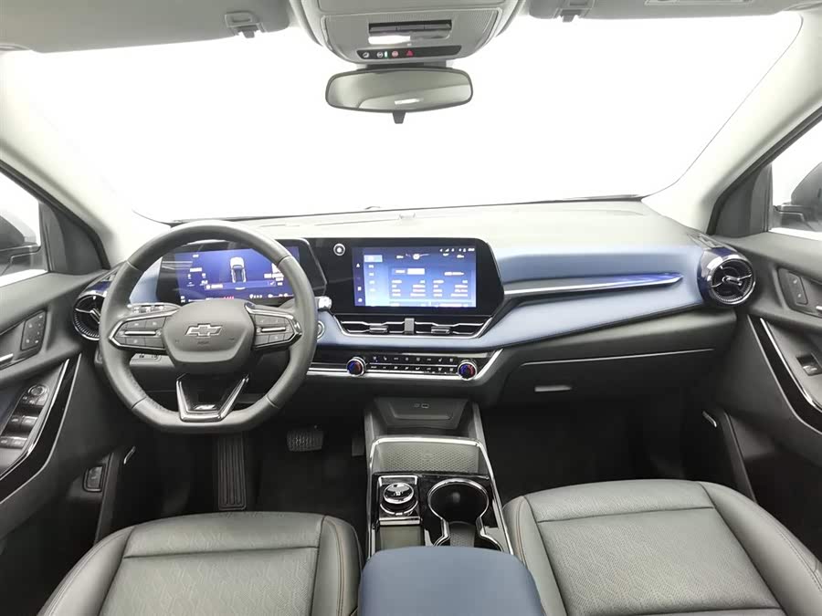 Chevrolet Equinox Plus 2024 car image #6