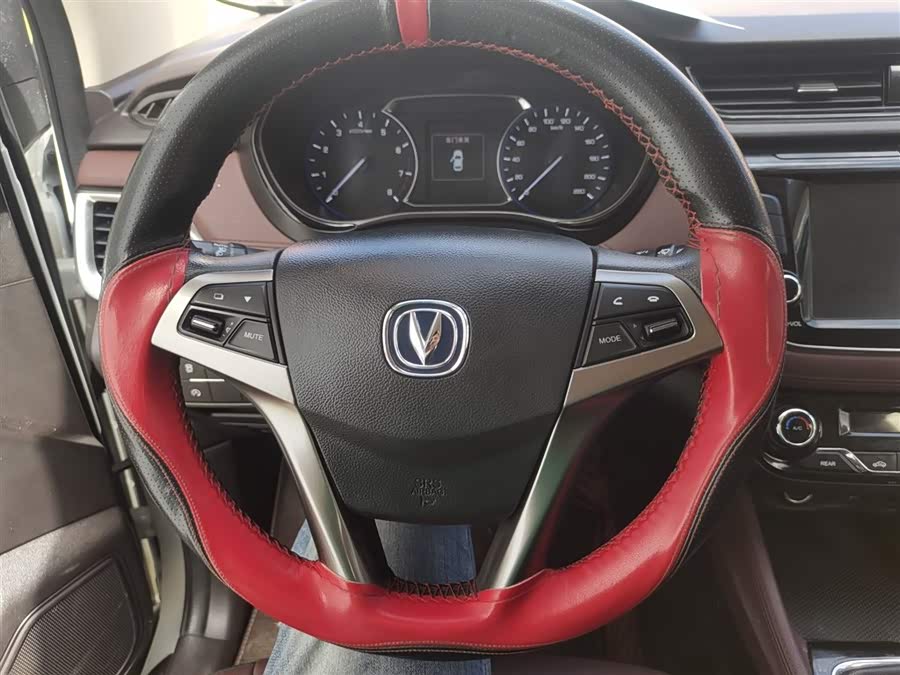 Changan Linmax 2018 car image #6