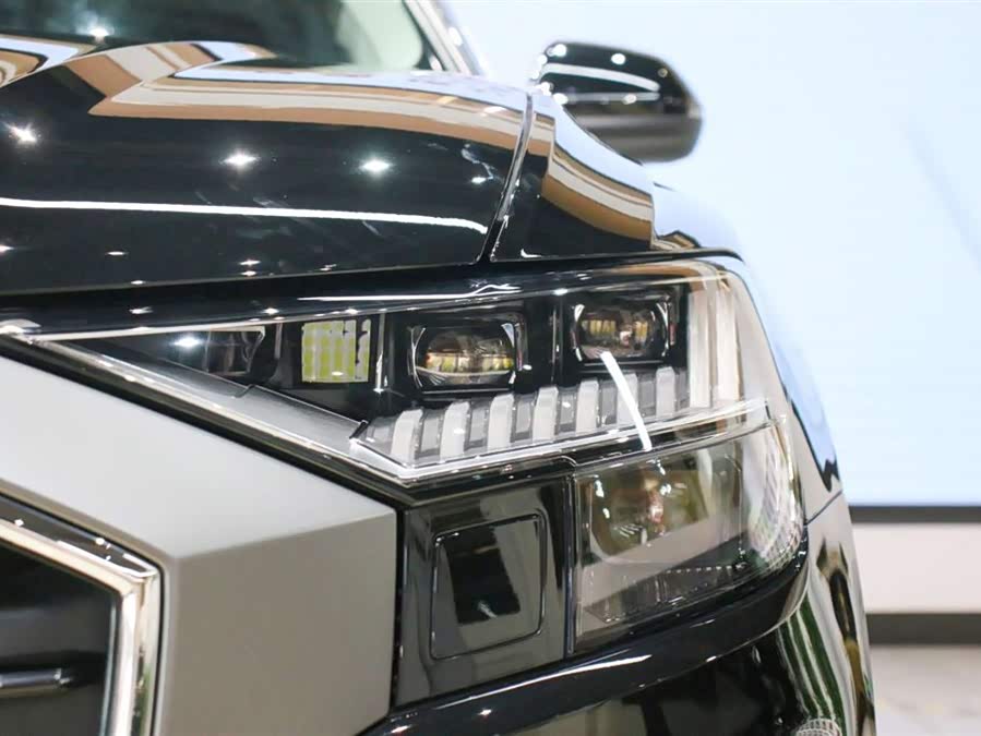 Audi Q8 2023 #6 Audi Q8 2023 car image #6