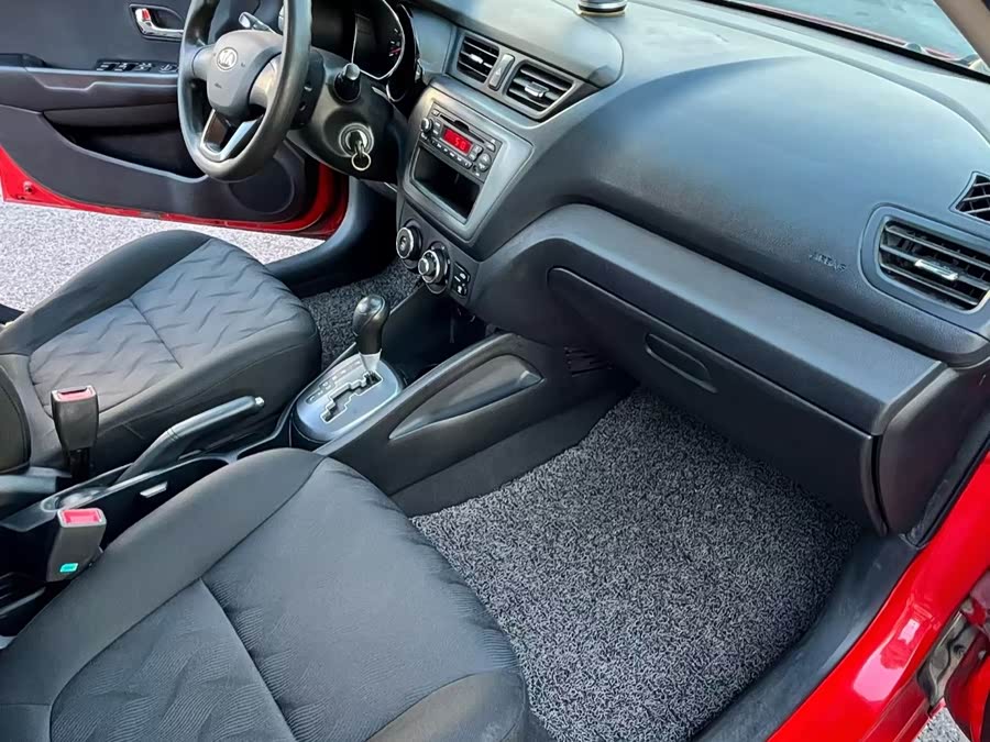 Kia K2 2013 image de voiture #6