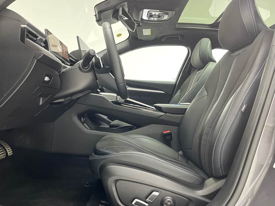 GEELY Monjaro MHEV 2024 #6 GEELY Monjaro MHEV 2024 immagine di auto #6