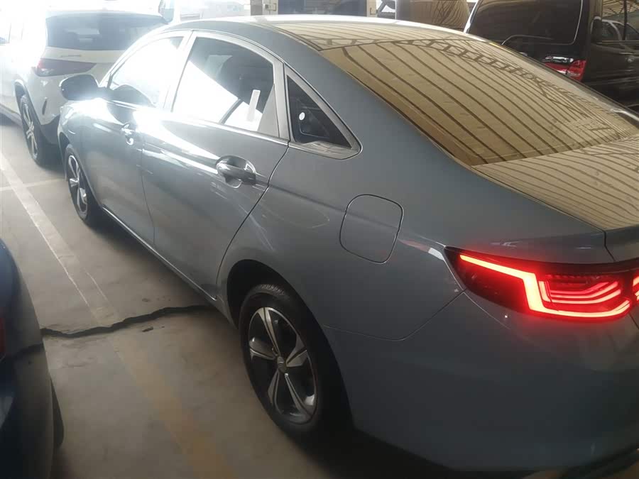 GEELY Emgrand L HiP 2024 immagine di auto #6