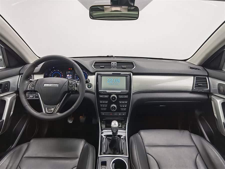 Haval H2 2017 car image #6
