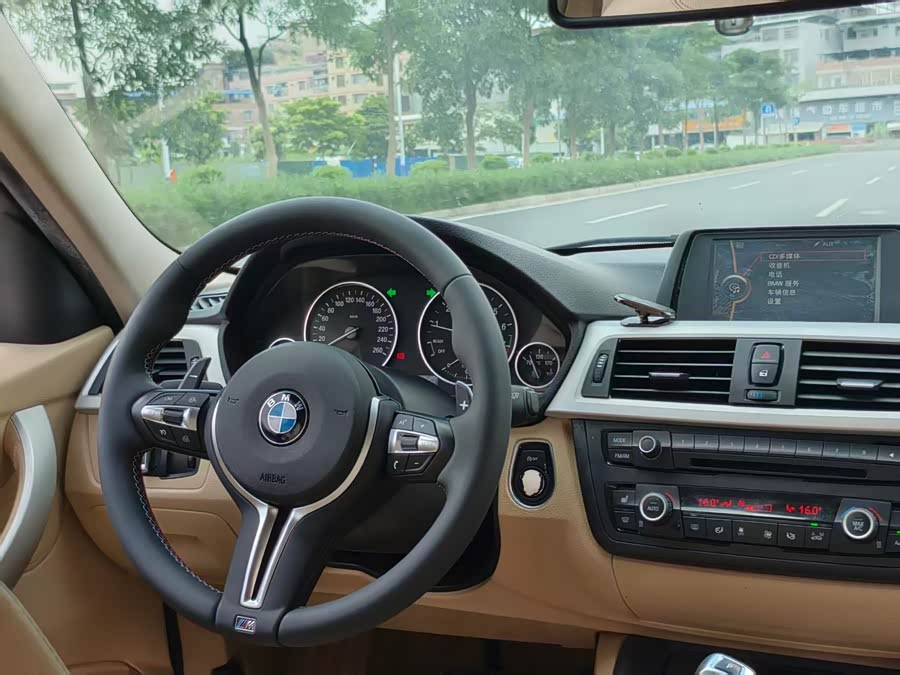 BMW 3 Series (Imported) 2012 изображение автомобиля #6