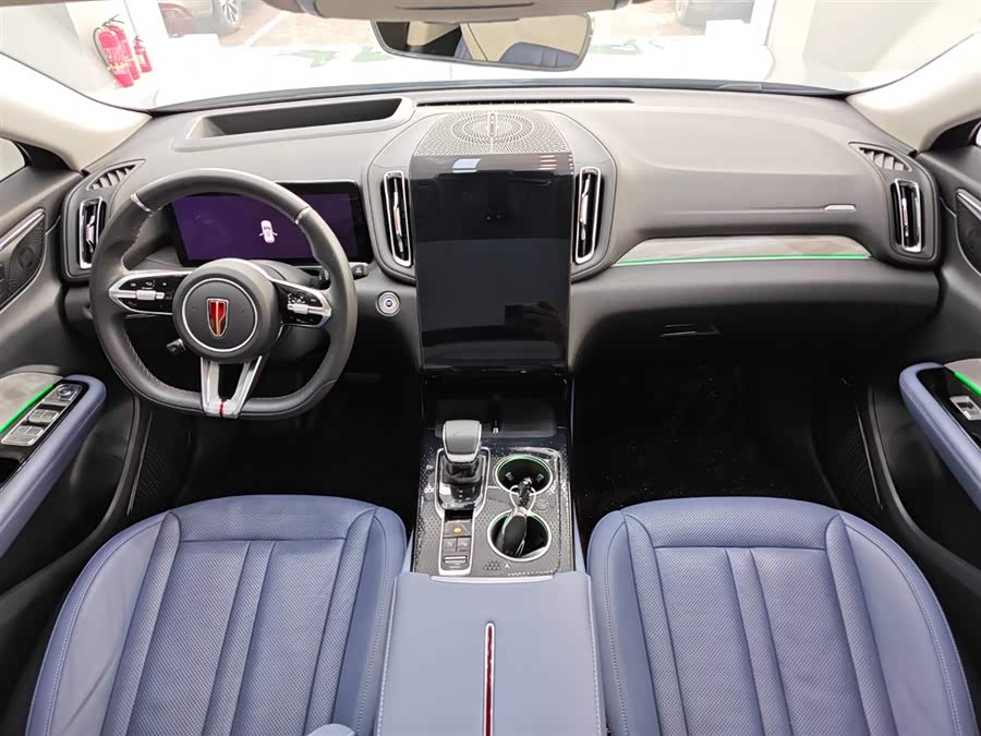 HongQi HS3 2023 #6 HongQi HS3 2023 car image #6