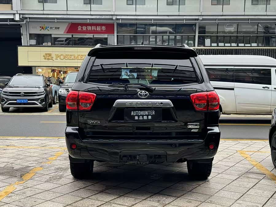 Toyota Sequoia 2010 #6 Toyota Sequoia 2010 immagine di auto #6