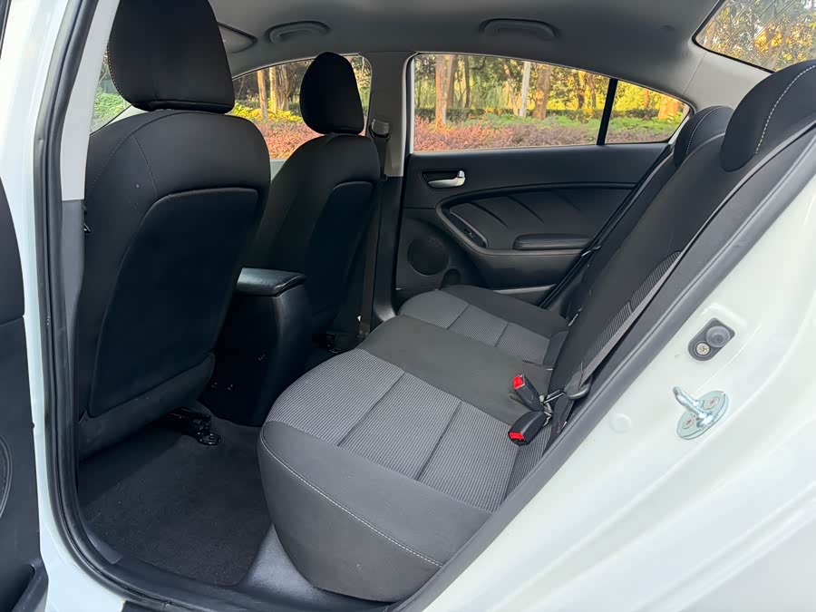 起亚 起亚K3 2018 汽车图片 #6