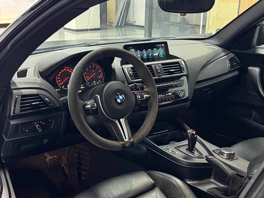 BMW M2 2018 car image #6