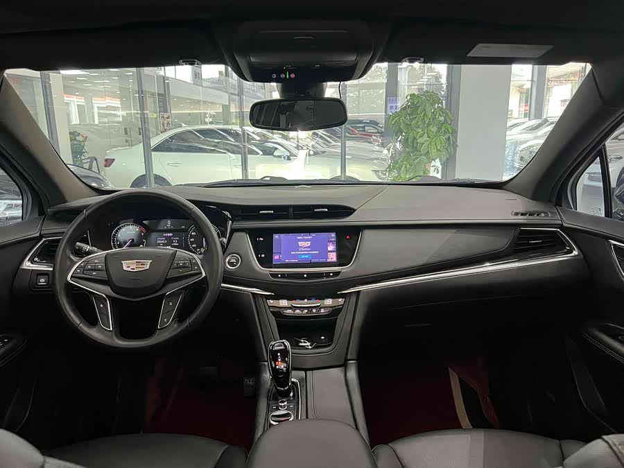 2017 car image #6