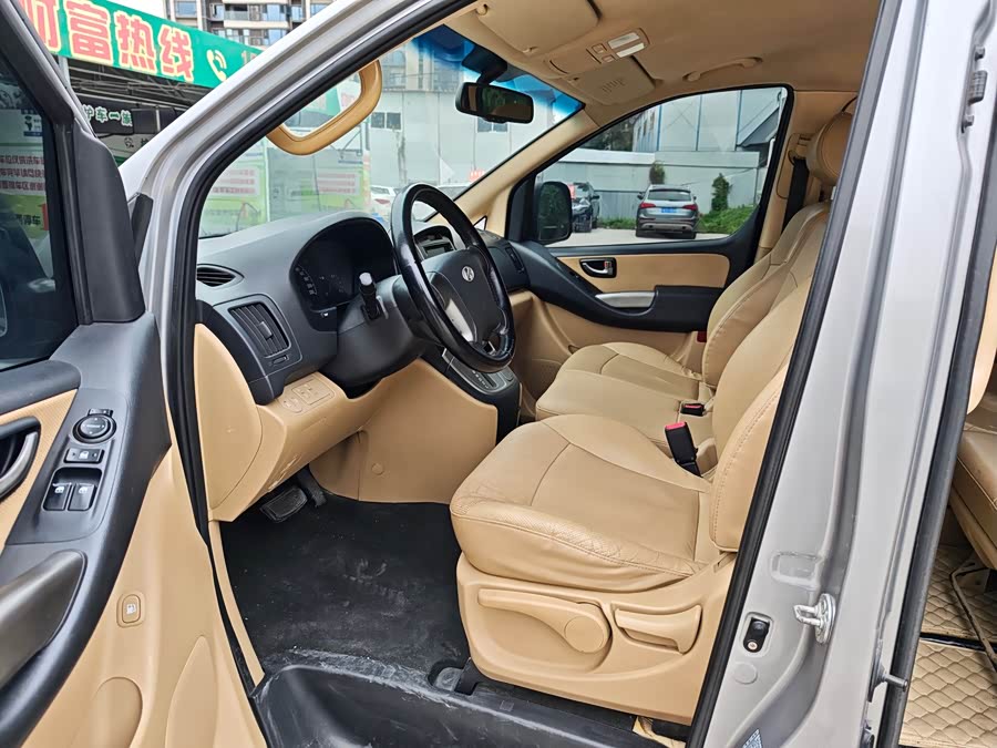 Hyundai H-1 2013 #6 Hyundai H-1 2013 car image #6