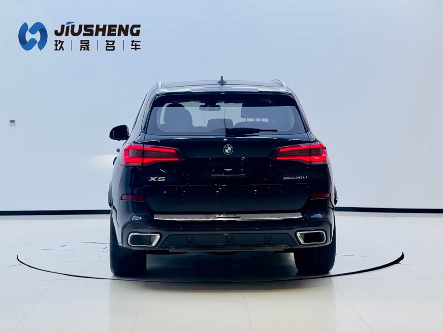 BMW X5 2022 صورة سيارة #6