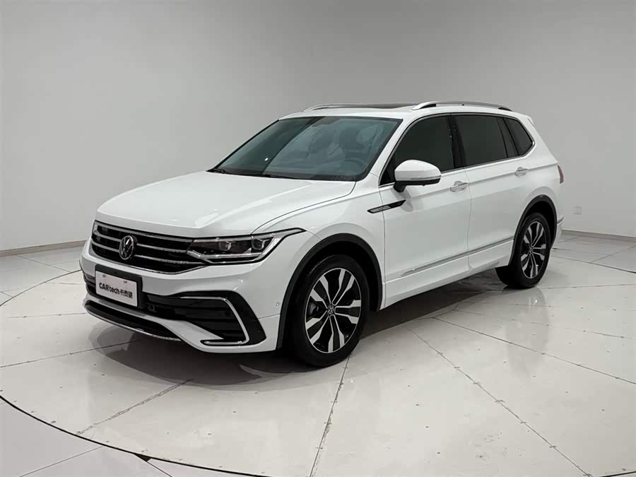 Volkswagen Tiguan L 2024 car image #6