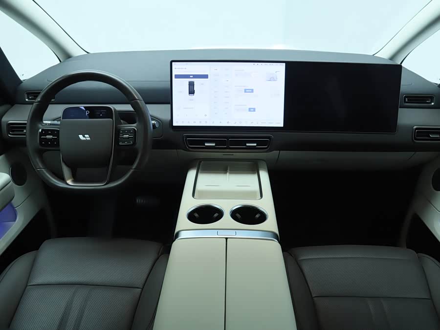 理想汽车 理想MEGA 2024 汽车图片 #6