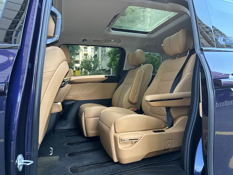 GAC Trumpchi E8 New Energy 2024 #6 GAC Trumpchi E8 New Energy 2024 car image #6