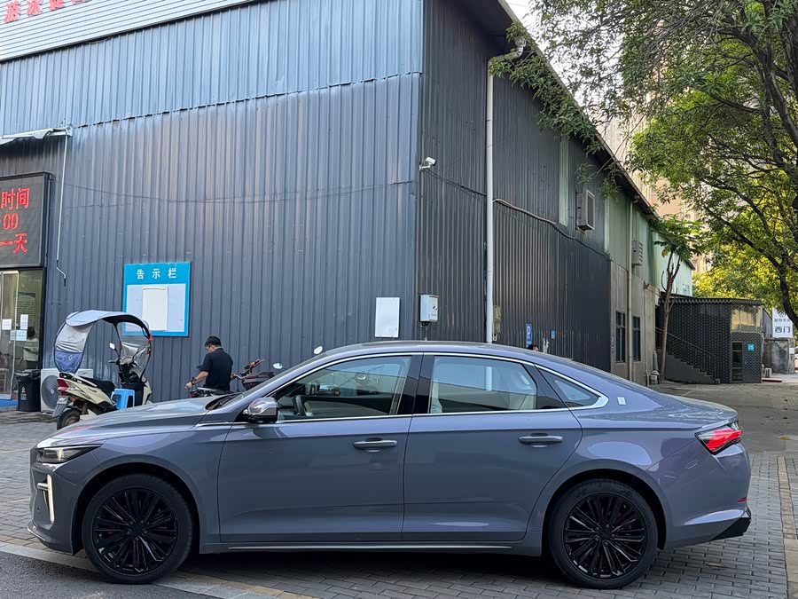 GEELY 2023 #6 GEELY 2023 car image #6