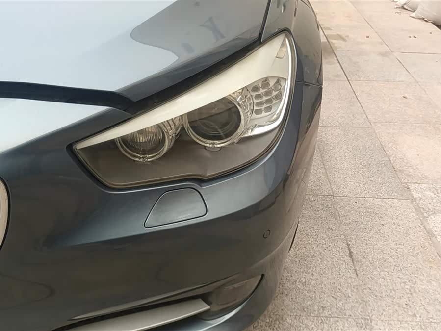 BMW 5 Series GT 2010 immagine di auto #6