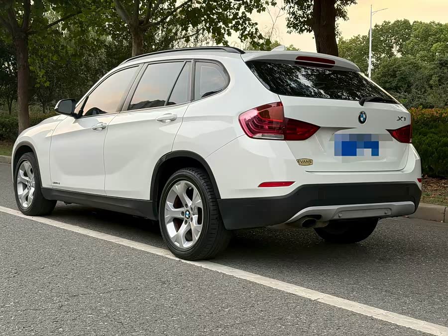 BMW X1 (Imported) 2012 #6 BMW X1 (Imported) 2012 car image #6