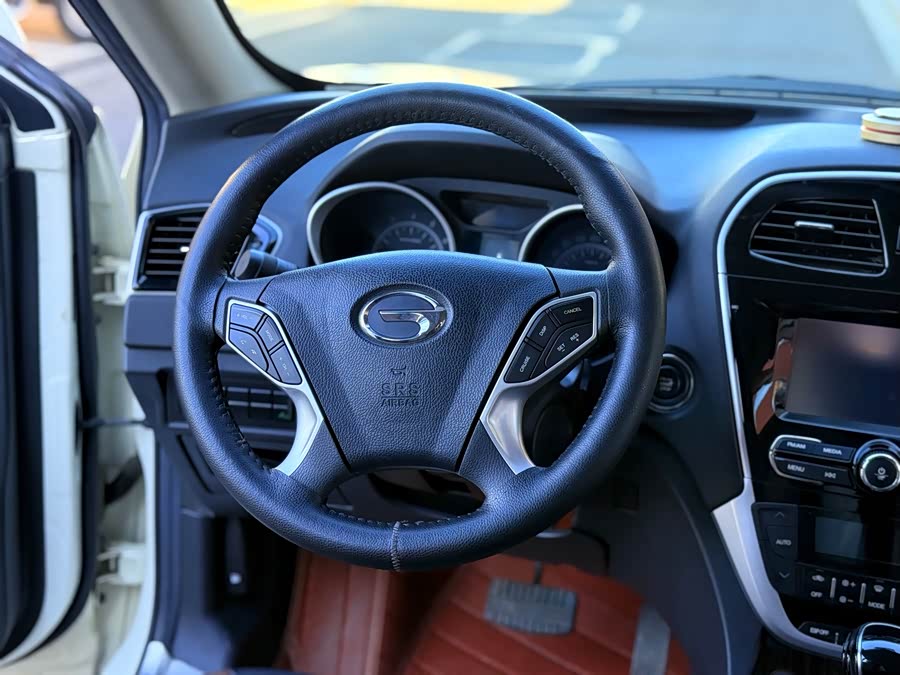 GAC Trumpchi GS5 Super 2016 car image #6