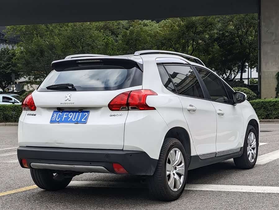 Peugeot 2008 2016 car image #6