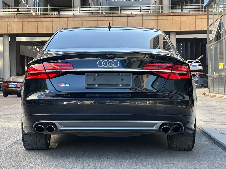 Audi S8 2017 car image #6