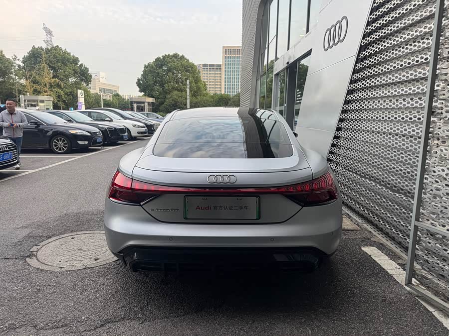 Audi e-tron GT 2024 image de voiture #6