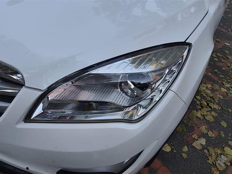 Changan CS35 2017 car image #6