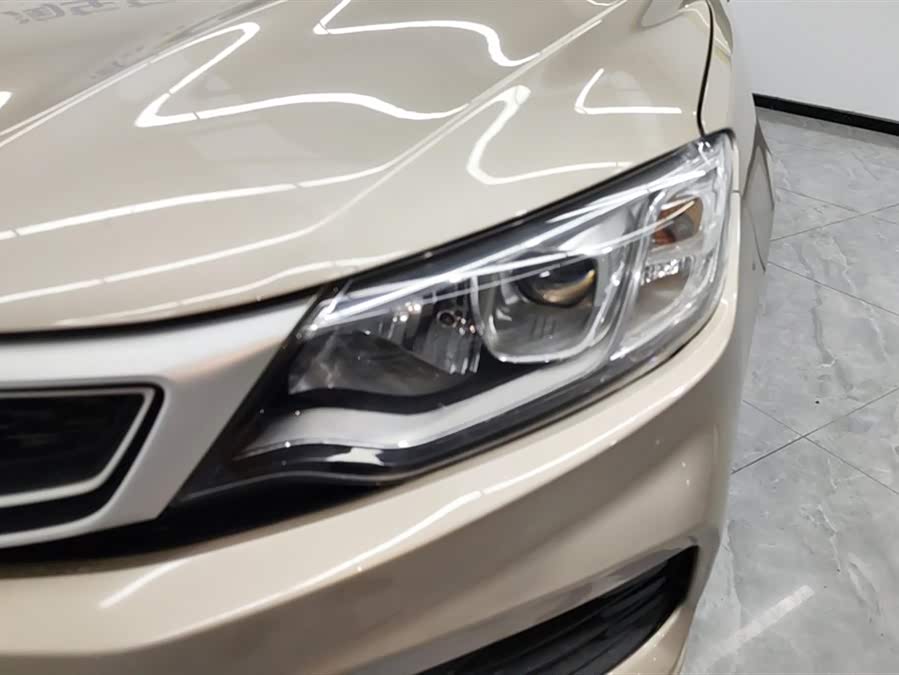 GEELY Vision 2021 image de voiture #6