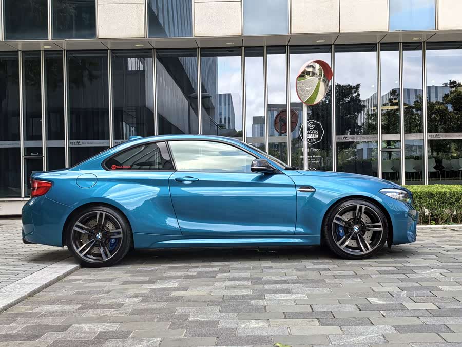 BMW M2 2018 car image #6