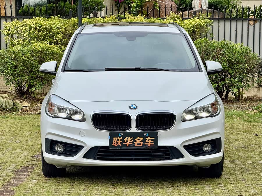 BMW 2 Series Gran Tourer 2016 immagine di auto #6
