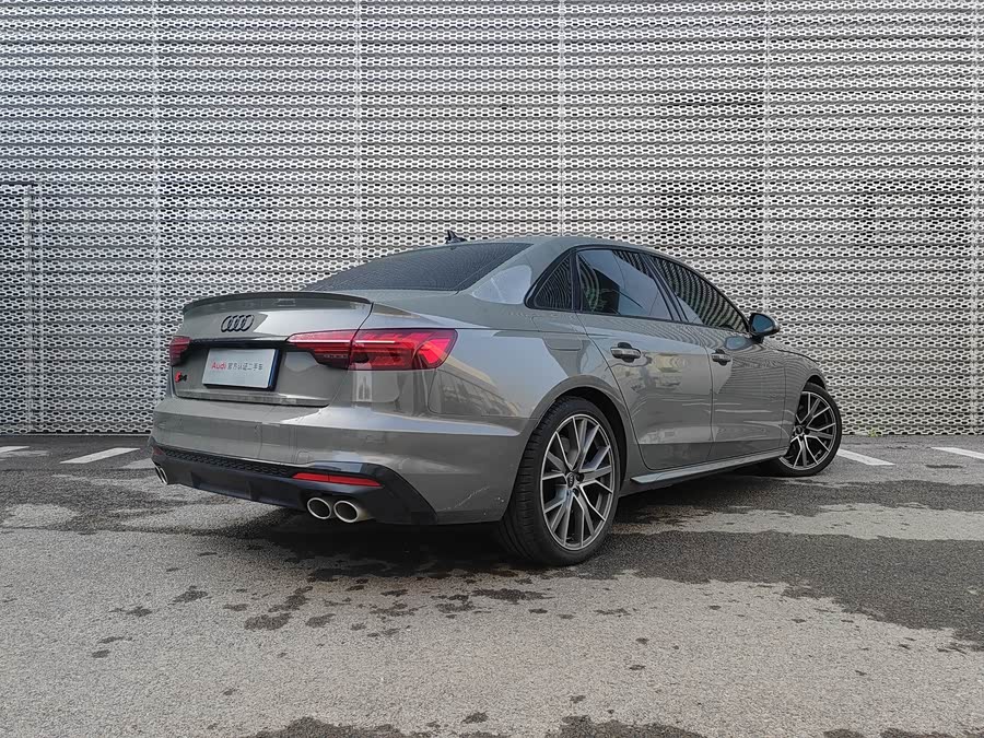 Audi S4 2023 صورة سيارة #6